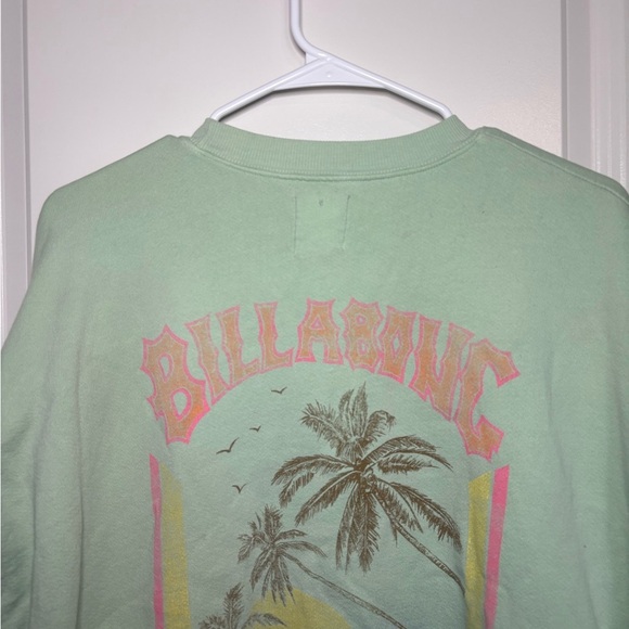 Billabong Women’s oversized Green Crewneck Sweatshirt with Pink Logo - Picture 5 of 5